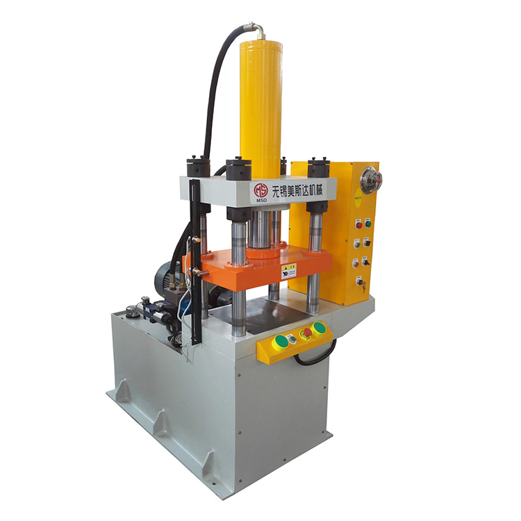 三梁四柱液压机